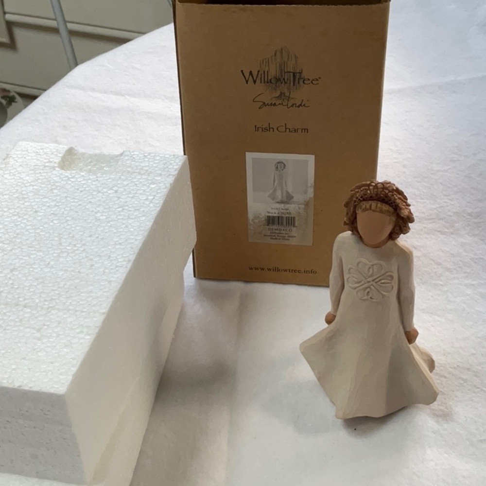 Willow Tree Irish Charm figure NWT